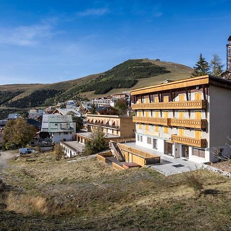 Terresens - Hotel Escapade Alpe d'Huez ภายนอก รูปภาพ